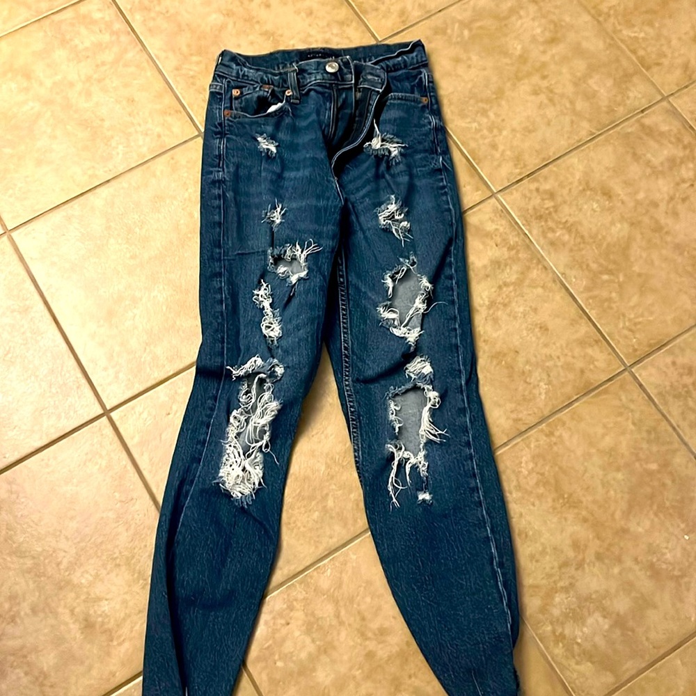 AERO MOM JEANS